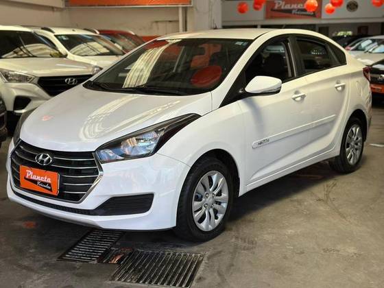 HYUNDAI HB20S 1.6 COMFORT PLUS 16V FLEX 4P AUTOMÁTICO